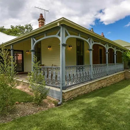 Elm Tree Lodge Beechworth Exterior photo